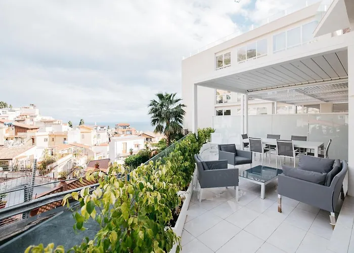 Taormina Art Apartment By Taormina Holidays